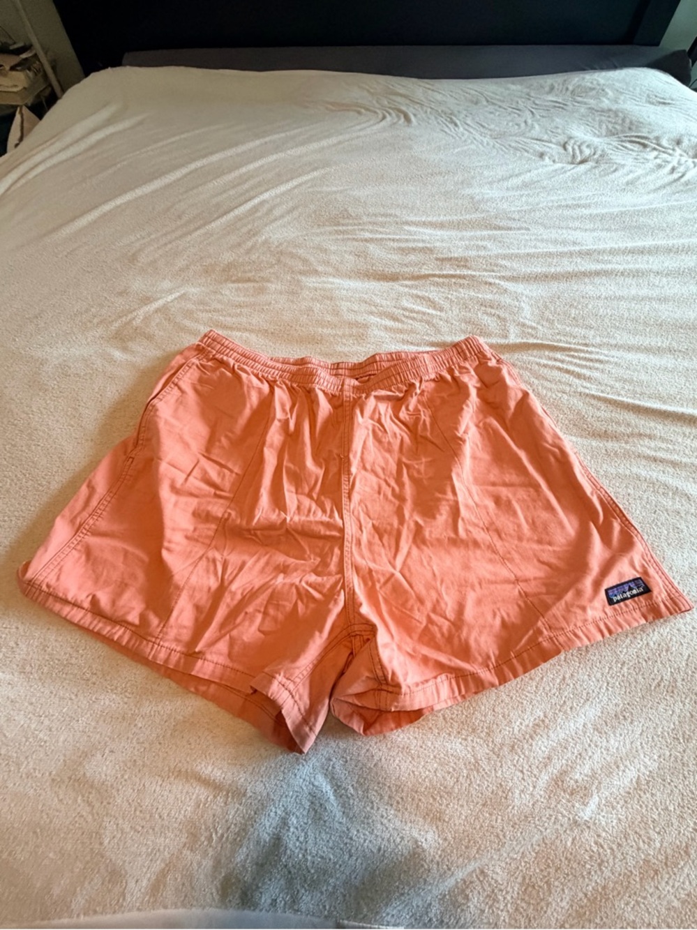 Patagonia twill shorts in coral/pink- XL. NWOT